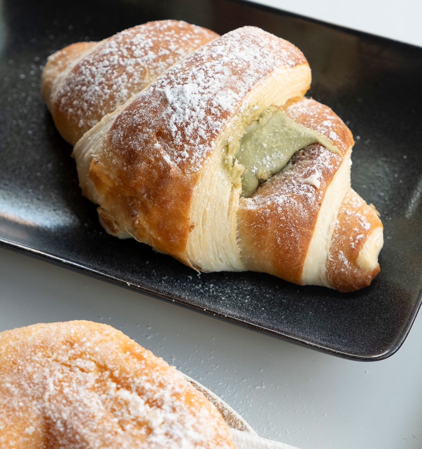 caffe-verdi-salerno-colazione-cornetti-pistacchio